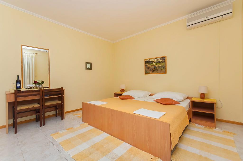 Rooms Vlahovic Slano Buitenkant foto